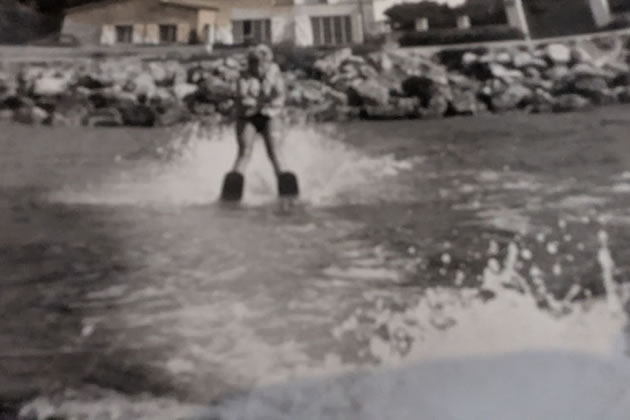 Guy waterskiing 