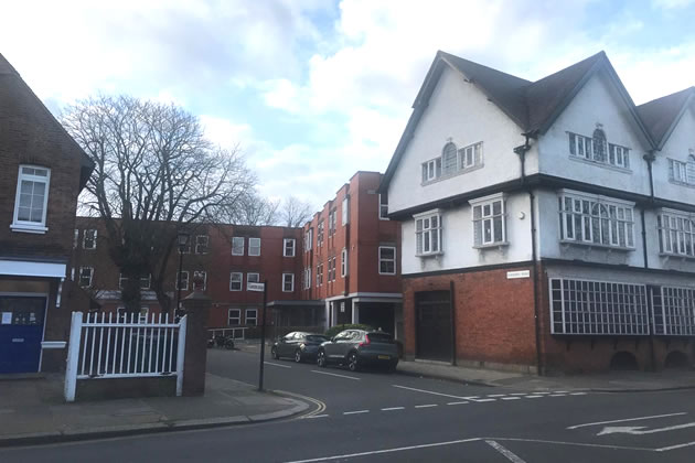 Mulliner House viewed from Bath Road 