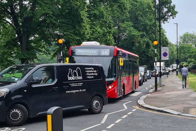 Queueing at Fromows Corner and Heathfield Terrace 
